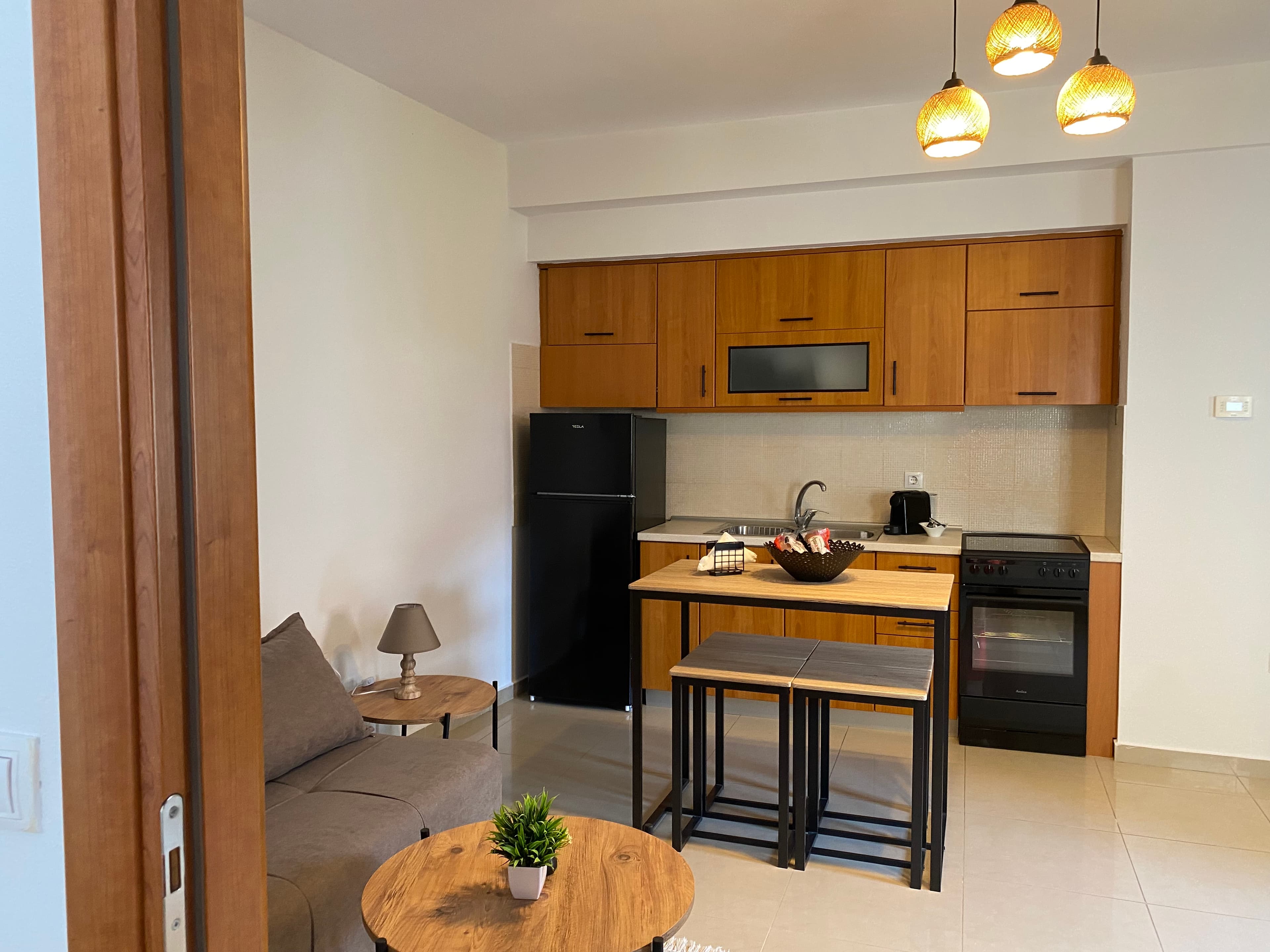 Central & Riverfront Apartment 3 - photo 4